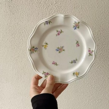 صحن سراميك بزخارف ريفيه متموجة الحافه بنمط كلاسيكي 9026