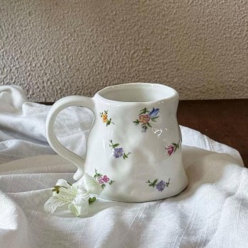 كوب سراميك مزخرف بزهور يفيه بلمسه فرنسيه انيقه 9005 كوب سراميك مزخرف بزهور يفيه بلمسه فرنسيه انيقه 9005