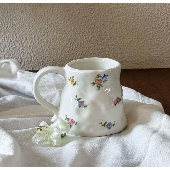 كوب سراميك مزخرف بزهور يفيه بلمسه فرنسيه انيقه 9005
