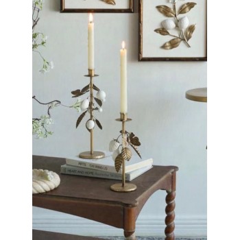 شمعدان معدن بلمسه ذهبيه مستوحاه من الطبيعه متوفر حجمين 8613