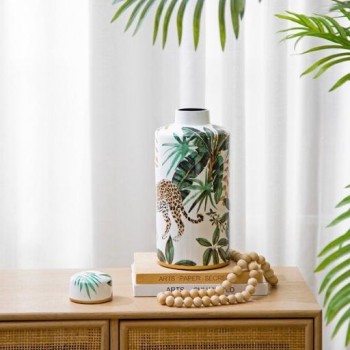 فازه سراميك مستوحاه من طبيعه بغطاء بلمسات عصريه 8490