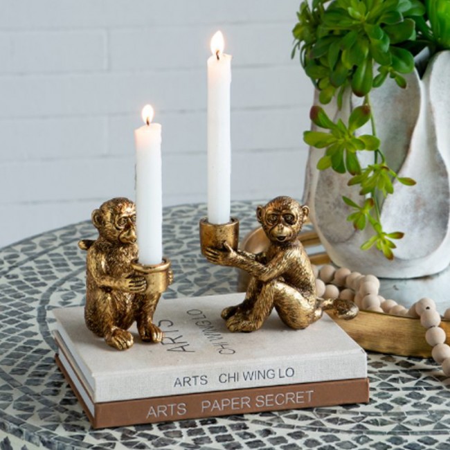 شمعدان مزخرف من الراتنج الذهبي على شكل قرد 8494