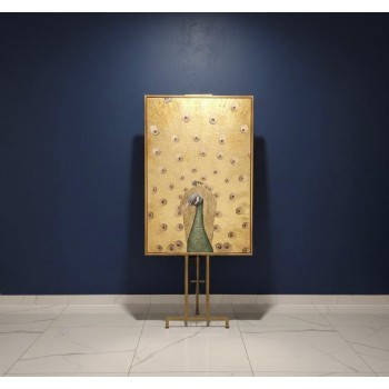 لوحه جداري كانفس باطار خشبي برسمة الطاوس الذهبي 8597