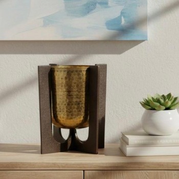 فازه مصنوعه من المعدن المطروق يدويا بقاعده عصريه 8603 فازه مصنوعه من المعدن المطروق يدويا بقاعده عصريه 8603