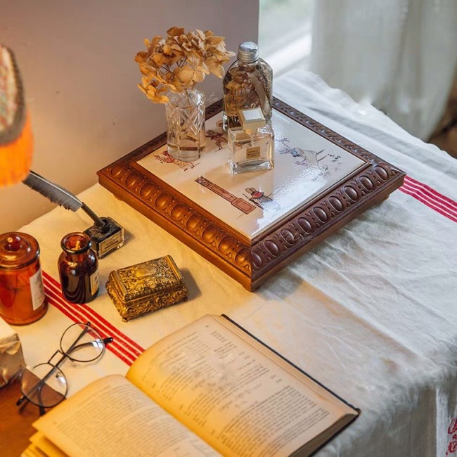 صينيه تقديم باطار خشبي مزخرف بتصميم اوربي فاخر L9614 صينيه تقديم باطار خشبي مزخرف بتصميم اوربي فاخر L9614