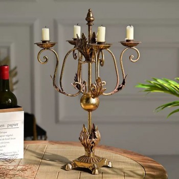 شمعدان ذهبي معدن بتصميم اوربي فاخر L9603