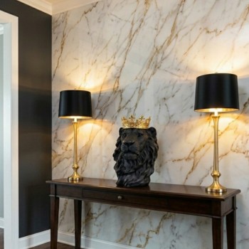 تحفه لرأس أسد ملكي يرتدي تاجاً ذهبياً وهو قطعة ديكور فخمة ترمز للقوة والسيادة، وتضفي لمسة كلاسيكية عصرية على المكاتب والمنازل9519 تحفه لرأس أسد ملكي يرتدي تاجاً ذهبياً وهو قطعة ديكور فخمة ترمز للقوة والسيادة، وتضفي لمسة كلاسيكية عصرية على المكاتب والمنازل9519