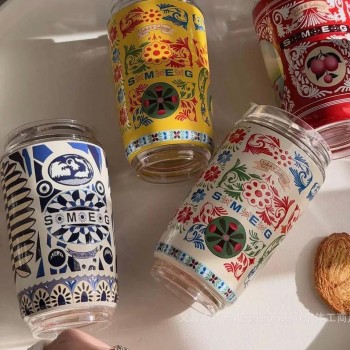 مجموع (مج) من براند Smegجذابة بين النقوش التقليدية والألوان الزاهية التي تناسب الذوق الرفيع متوفر 4 الوان 9683 مجموع (مج) من براند Smegجذابة بين النقوش التقليدية والألوان الزاهية التي تناسب الذوق الرفيع متوفر 4 الوان 9683