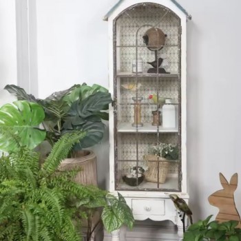 كونسول جداري على شكل منزل يجمع بين سحر التصميم الريفي واللمسات الكلاسيكية الأنيقة، وهي مثالية لعرض المقتنيات الثمينة بأسلوب فنيL9578