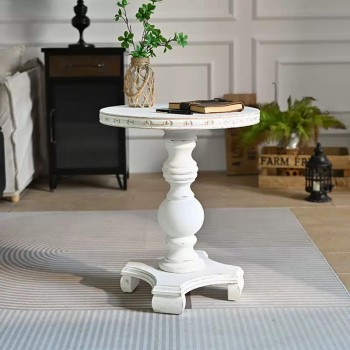 طاولة جانبية كلاسيكية بتصميم "فينتاج" يجمع بين الأناقة والعملية، وهي مثالية لإضافة لمسة فنية لغرف المعيشة أو مداخل المنازلL9592