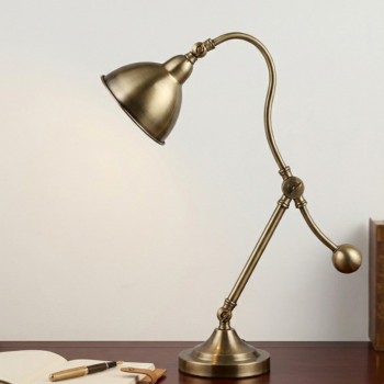 وحده اضاءه بتصميم ريترو  الفريد مما تضيف لمسة من الفخامة الكلاسيكية إلى مكتبكL9729