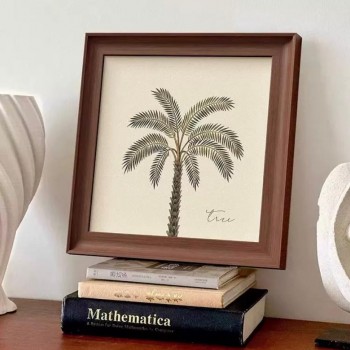 لوحه جداري لمسة من الهدوء والأناقة الاستوائية إلى مساحتك الخاصة مع هذه اللوحة الفنية التي تجسد شجرة النخيل بأسلوب "فينتاج" راقٍL8672