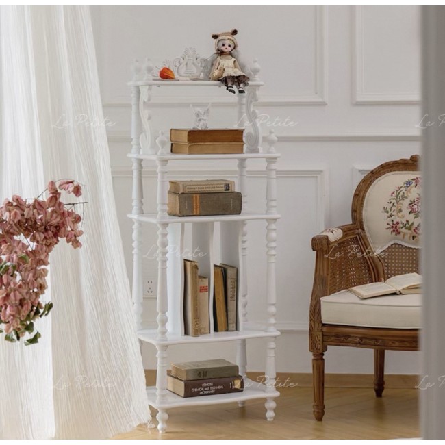 كونسول جداري بتصميم فرنسي كلاسيكي فيكتوري أنيق. يتميز بلونه الابيض الذي يمنحه مظهراً فخماً وعصرياً في آن واحد9618 كونسول جداري بتصميم فرنسي كلاسيكي فيكتوري أنيق. يتميز بلونه الابيض الذي يمنحه مظهراً فخماً وعصرياً في آن واحد9618