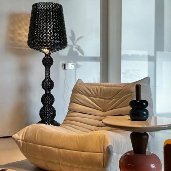 وحده اضاءه عصريه يمزج بين الروح الكلاسيكية والتقنية المستقبليةمتوفر 3 اللوان 9698