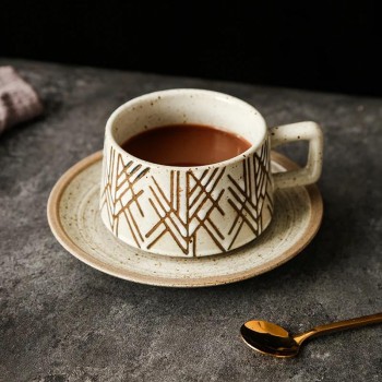 كوب وصحن بنقوش اسكندنافي من سراميك 23339 كوب وصحن بنقوش اسكندنافي من سراميك 23339