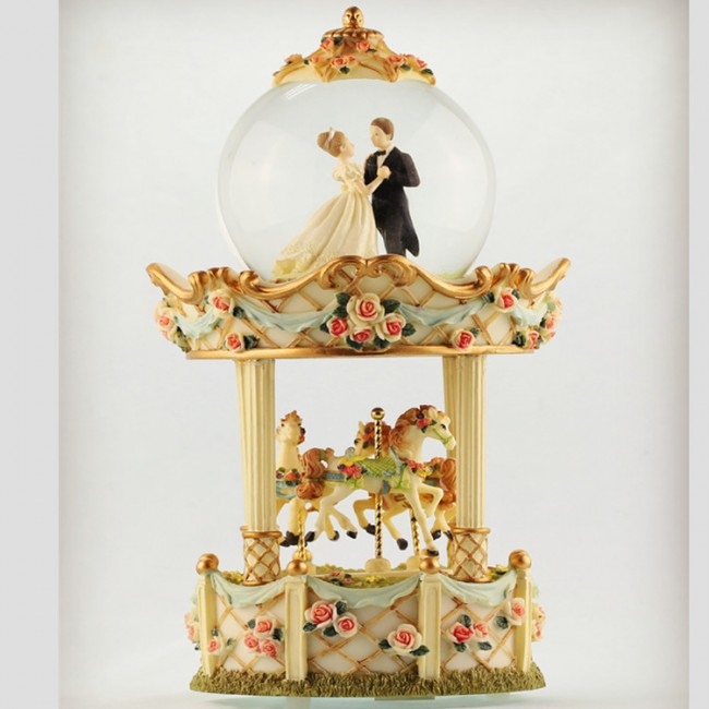 كاروسيل موسيقى كريستال الكره الزفاف- 23543 كاروسيل موسيقى كريستال الكره الزفاف- 23543