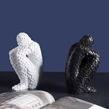 تحفة مجسم شخصية مفكر من الرانتج -K4350