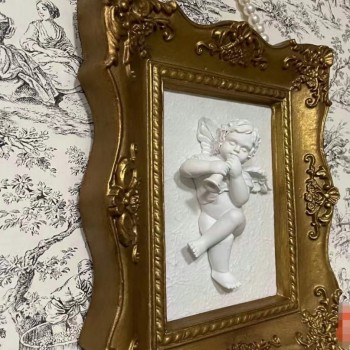 اطار ذهبي مزخرف  لتعليق حائط -L0588