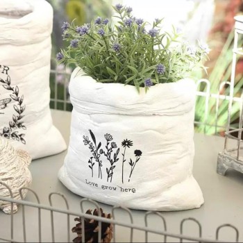 مركن لنباتات صغيره بشكل كيس الدقيق مطبوع رسومات جميله  9106