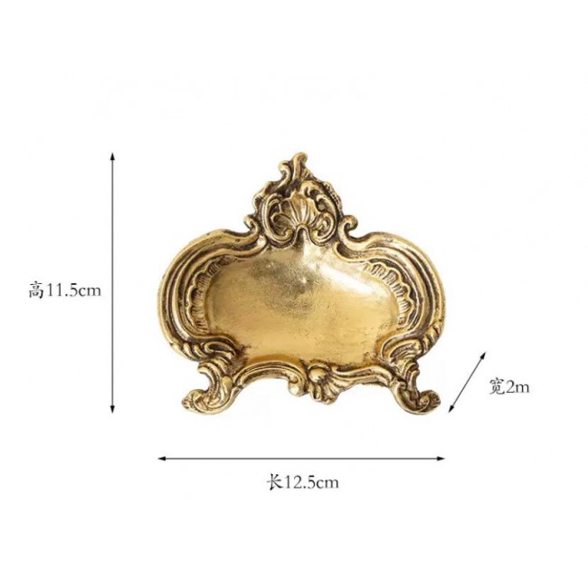 صحن اكسسوارات معدن مزخرف بطابع كلاسيك يجمع بين الرقي والفخامه 9104