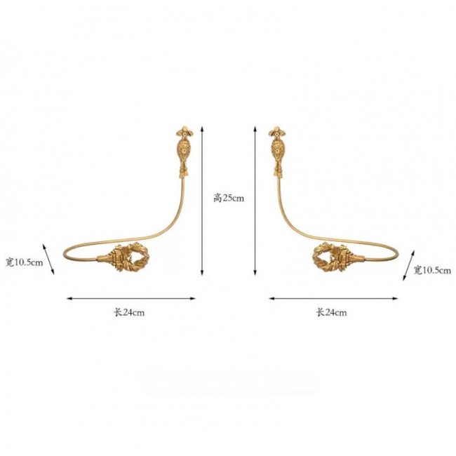 طقم حامل ستارة جداري معدني ذهبي بتصميم كلاسيكي فاخر.العدد 2    9139