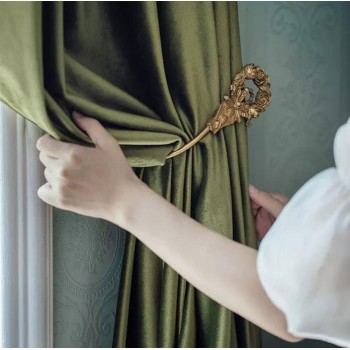 طقم حامل ستاره معدن ذهبي كلاسيك بتصميم انيق العدد29138