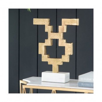 تحفه فنيه فريده من نوعها ذهبيه بقاعده رخام بيضاء 8400