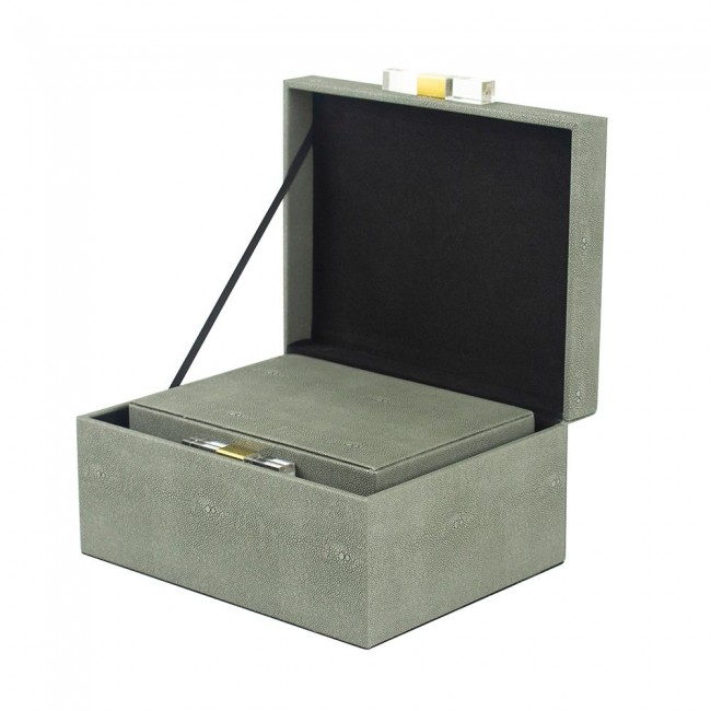 طقم علبه للاكسسوارمغطاه بطبقه جلد فاخر العدد2 8408