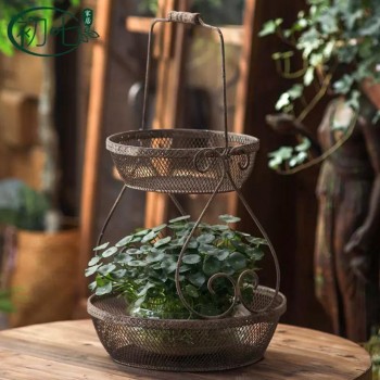 سله من المعدن مشغوله يدويا بتصميم ريفي فاخر 8791