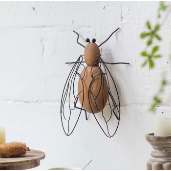 تحفه جداريه فريده تجمع بين الخشب الطبيعي والمعدن الاسود بتصميم مستوحى من شكل الحشرات تضيف لمسه فنيه جريئه 8852 تحفه جداريه فريده تجمع بين الخشب الطبيعي والمعدن الاسود بتصميم مستوحى من شكل الحشرات تضيف لمسه فنيه جريئه 8852