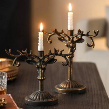 شمعدان معدن بتصميم راس غزال بلمسات اوربي8845