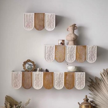 رف جداري من الخشب الطبيعي بأللوان مزدوجه تضيف لمسات دافئه متوفر 3 احجام 8756