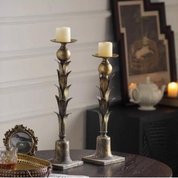 شمعدان معدن بتصميم عصري يلائم ديكور المنزل متوفر الحجمين 8869