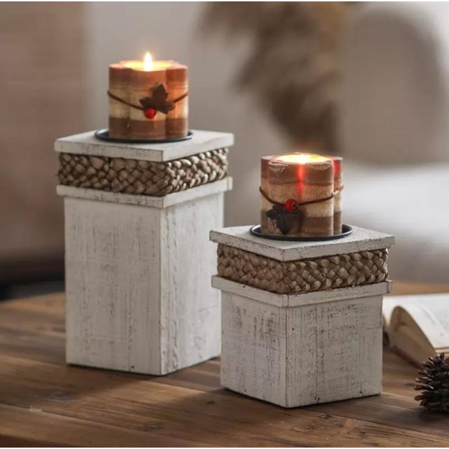 شمعدان ابيض خشبي بلمسات اوربي ريفي متوفر الحجمين 8784