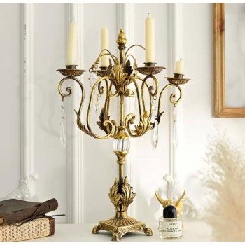 شمعدان ذهبي معدن كلاسيكي مزين بالكريستال9172