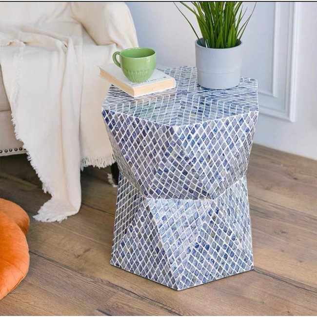 طاوله جانبيه بستايل هندسي مطعم بصدف طبيعي رائع بدرجات اللون الازرق7834