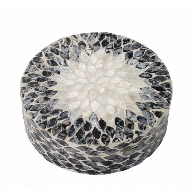 علبه هديه مطعمه بشرائح دقيقه بشكل هدسي بالون الابيض والاسود 7795