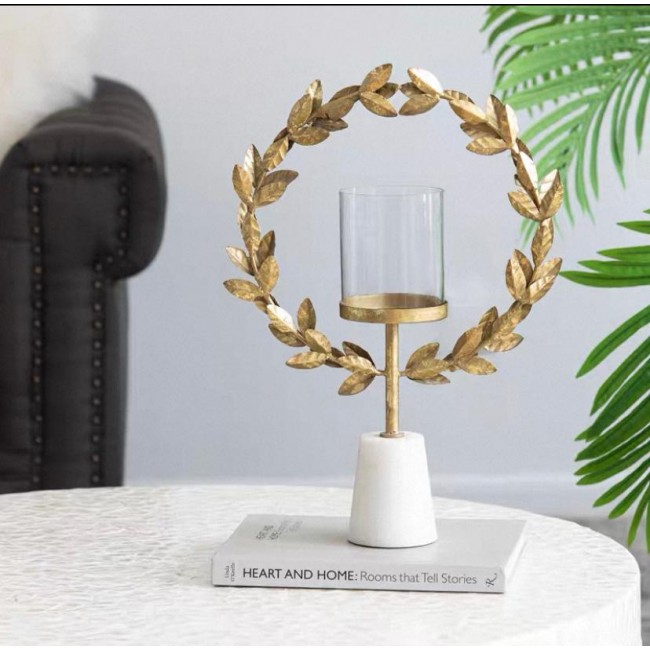 شمعدان بقاعده رخام بتصميم روماني 7814