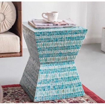 طاوله جانبيه بتصميم هندسي مطعمه بصدف طبيعي فاخر مثالي لديكور المنزلL7817 طاوله جانبيه بتصميم هندسي مطعمه بصدف طبيعي فاخر مثالي لديكور المنزلL7817