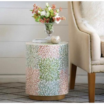 طاوله جانبيه مستديره مطعمه بقطع من رقائق الصدف الطبيعي الفاخر 7803 طاوله جانبيه مستديره مطعمه بقطع من رقائق الصدف الطبيعي الفاخر 7803