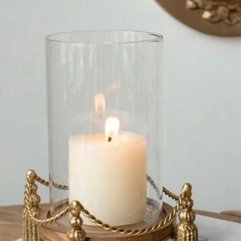 شمعدان خشبي انيق مطعم بالمعدن المشغول L8085