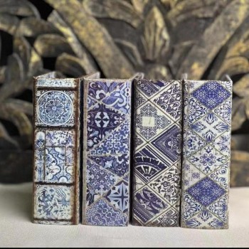 طقم كتب ديكور خشب بتصميم اوربي 4 قطع  8127