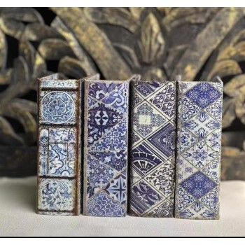 طقم كتب ديكور خشب بتصميم اوربي 4 قطع  8127