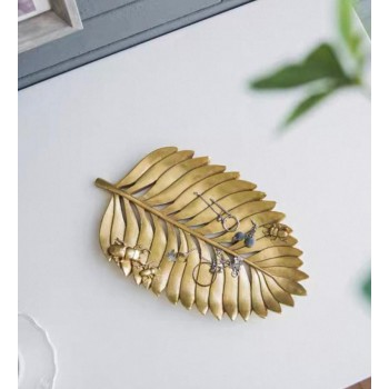 صحن ذهبي معدن بتصميم ورق شجر 7854