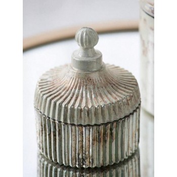 تحفة شمعه بغطاء رائحه منتشره وجميله7859