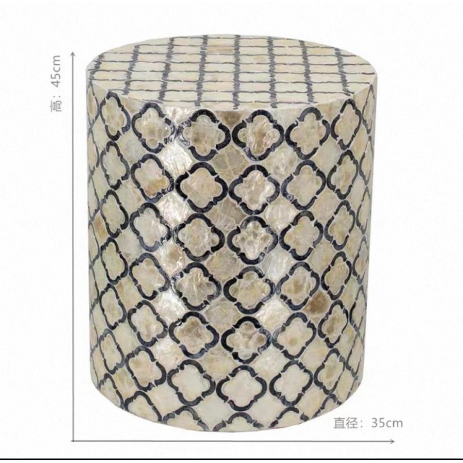 طاوله مستديره مطعمه بصدف طبيعي رقيق يضيف جمالا 7830