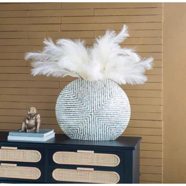 فازه انيقه مطعمه بصفدف طبيعي رقيق بتصميم مودرن بحجم كبير برتفاع 53cm 8118