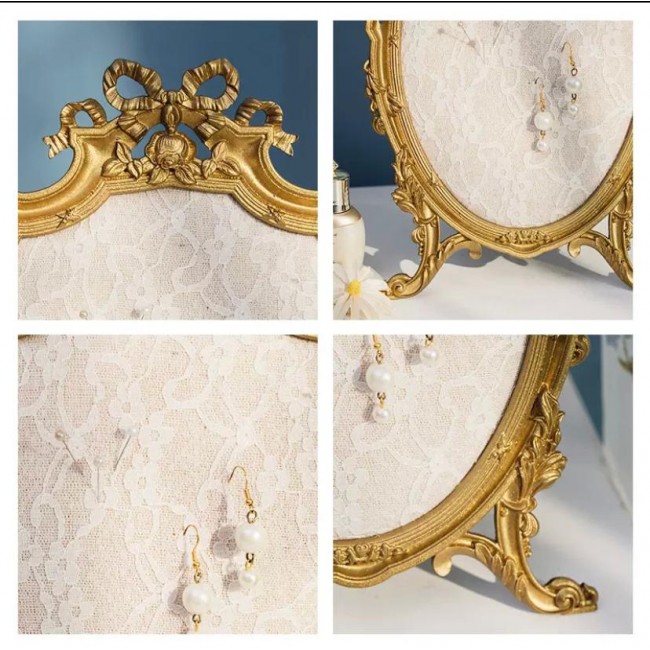 برواز ذهبي كلاسيك مبطن بقماش الدانتيل 9120