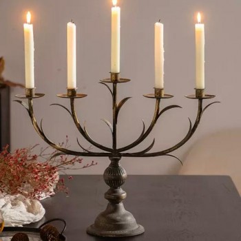 شمعدان معدن فاخر بتصميم اوربي 9239