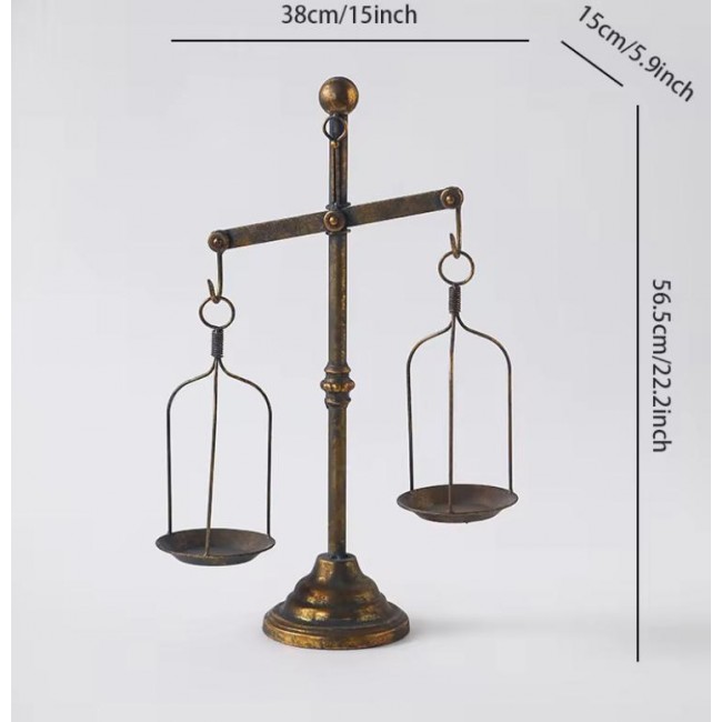 شمعدان بتصميم ميزان معدن بتفاصيل اوربيه 9240